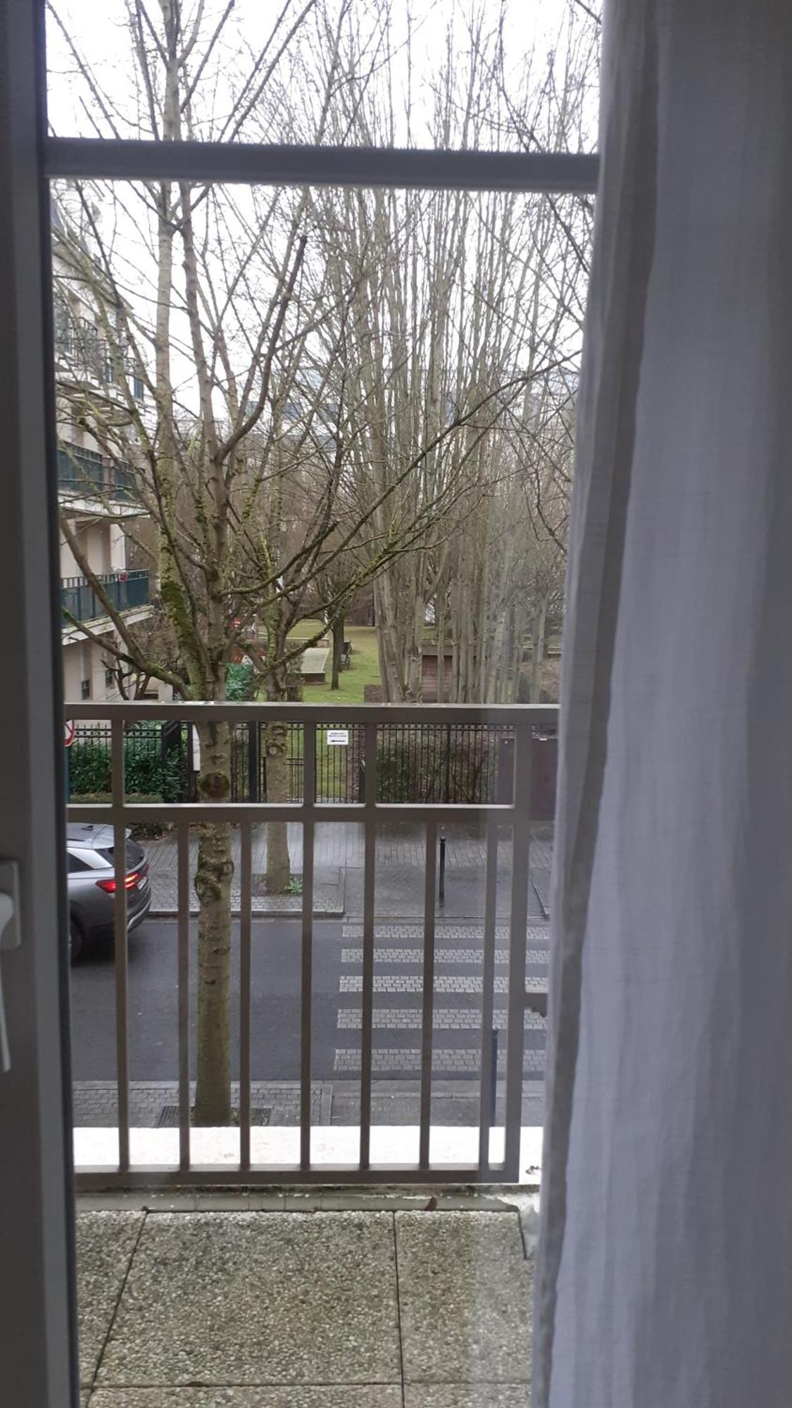 Appartement Cosy Pres Du Rer Chessy  Exterior photo
